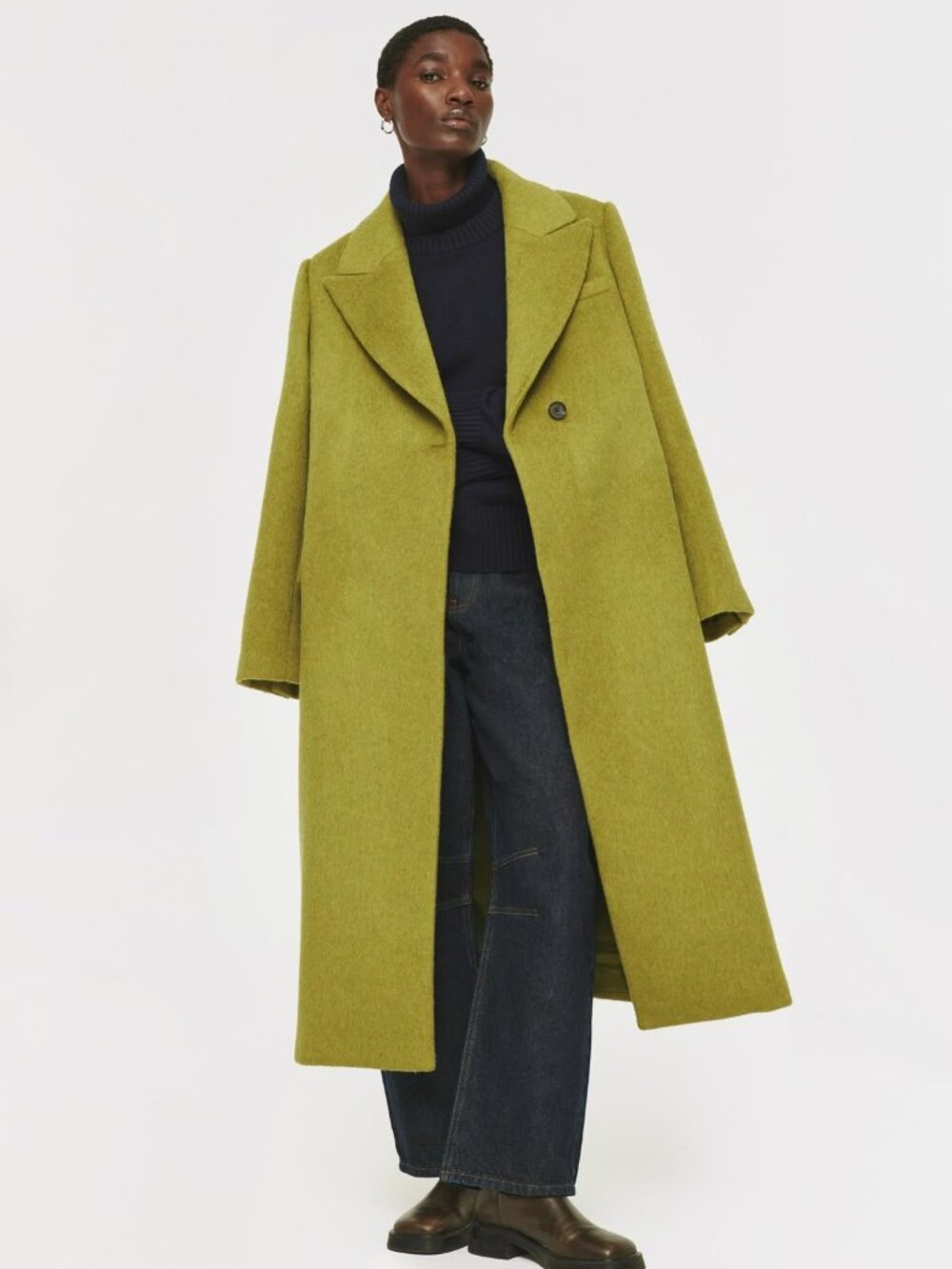 Elegant Eye-Catching Olive Green Wool Blend Coat From Aligne